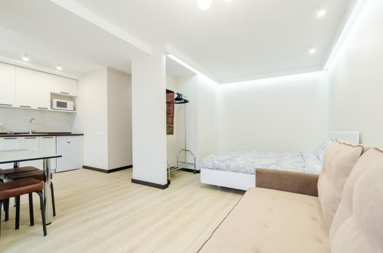 Artal Apartment On Obolonsky Avenue 31 Kiev Exterior foto